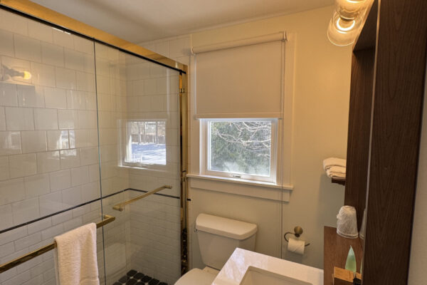 Copy of Single Queen Bathroom (1)