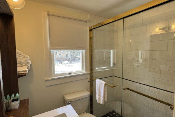 Copy of Single Queen Bathroom